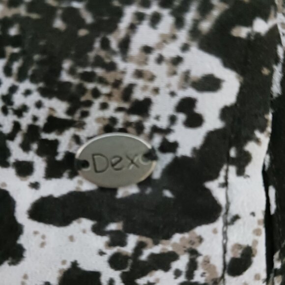 DEX Women's Sleeveless Top Size Medium White Black Animal Print Light Shear - Picture 4 of 8